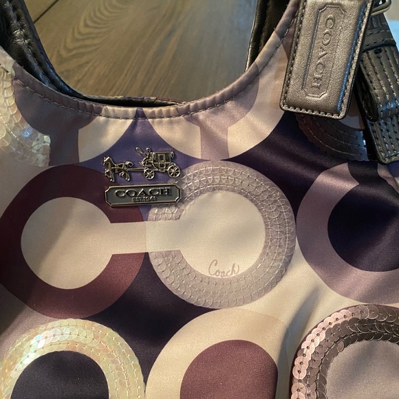 Authentic Coach Shoulder Bag - Picture 2 of 11